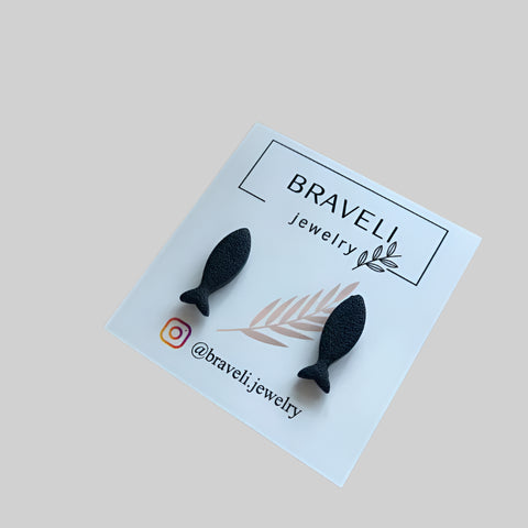 Brincos em forma de sardinha