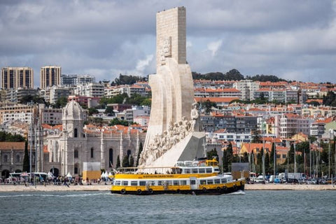 Yellow Bus - Lisbon All in One ticket Hop-On Hop-Off Bus, Tram and Boat 96H