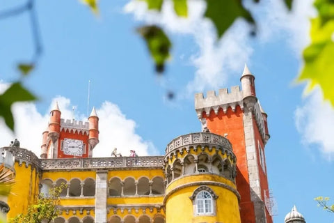 EXCURSIÓN DE DÍA COMPLETO en Van - Sintra, Palacio da Pena y Quinta da Regaleira