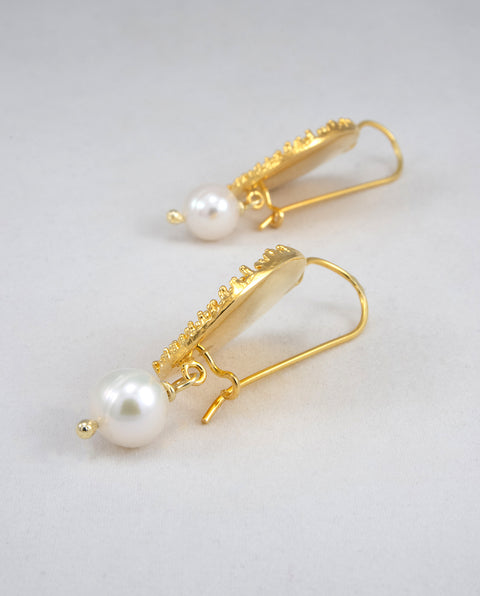 Earrings with Pearl