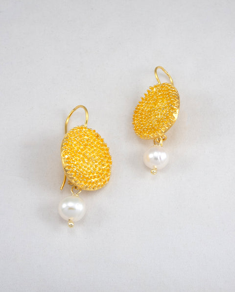 Earrings with Pearl