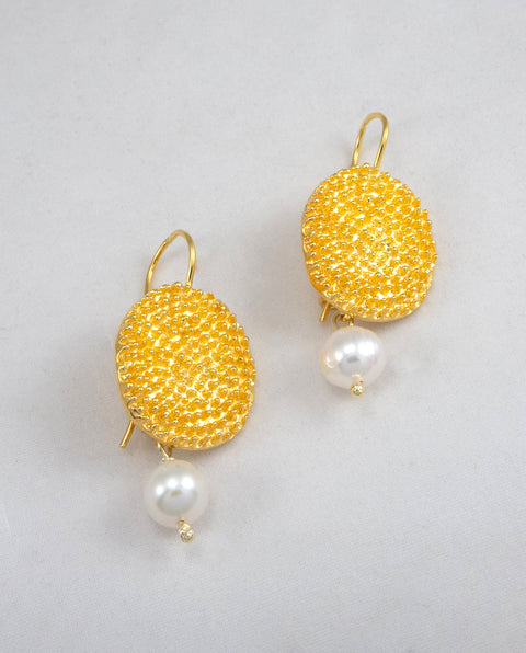 Earrings with Pearl