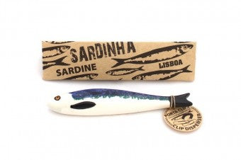 Sardinha em cerâmica para pendurar e porta-clips