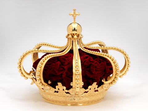 Royal Treasury Museum. Crown Jewels