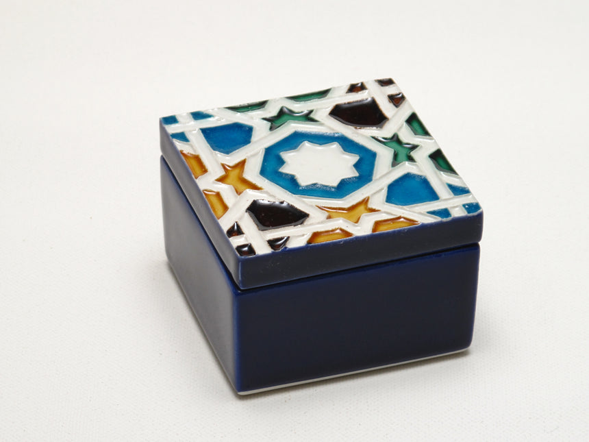 Caja de cerámica morisco-árabe